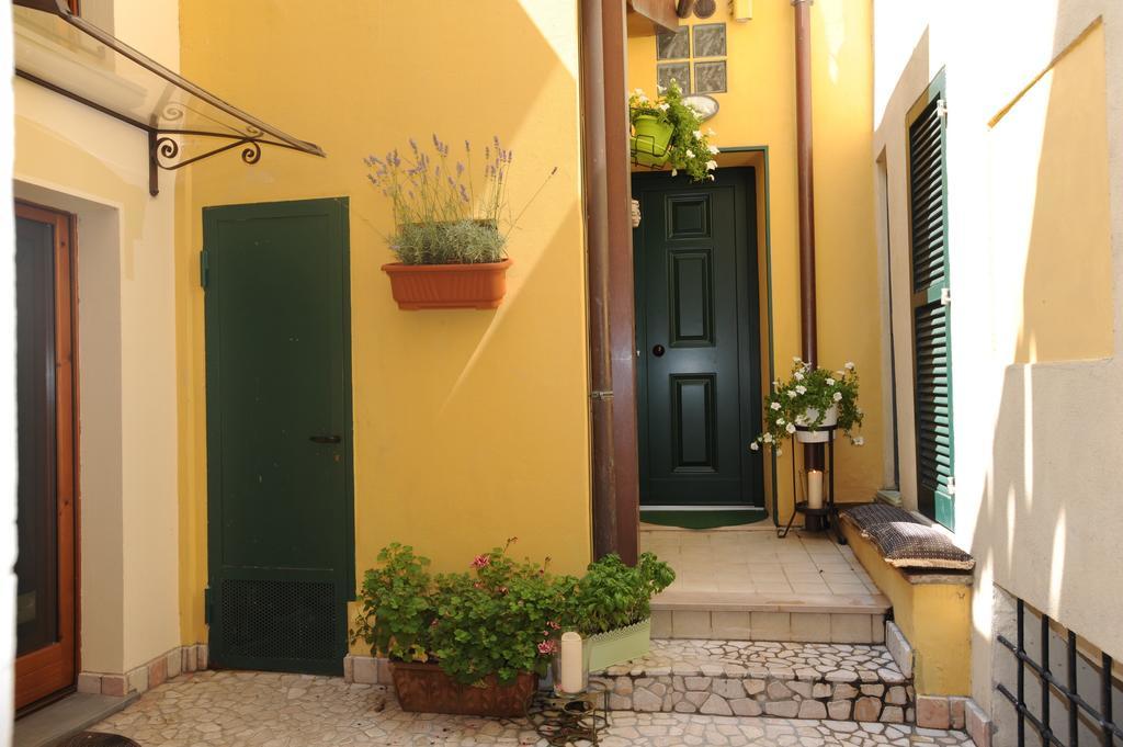 פסארו B&B Aurora Domus D'A-Mare מראה חיצוני תמונה