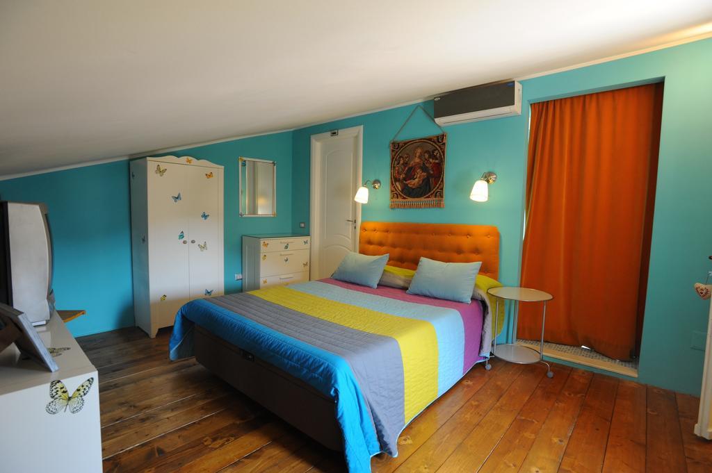 פסארו B&B Aurora Domus D'A-Mare מראה חיצוני תמונה